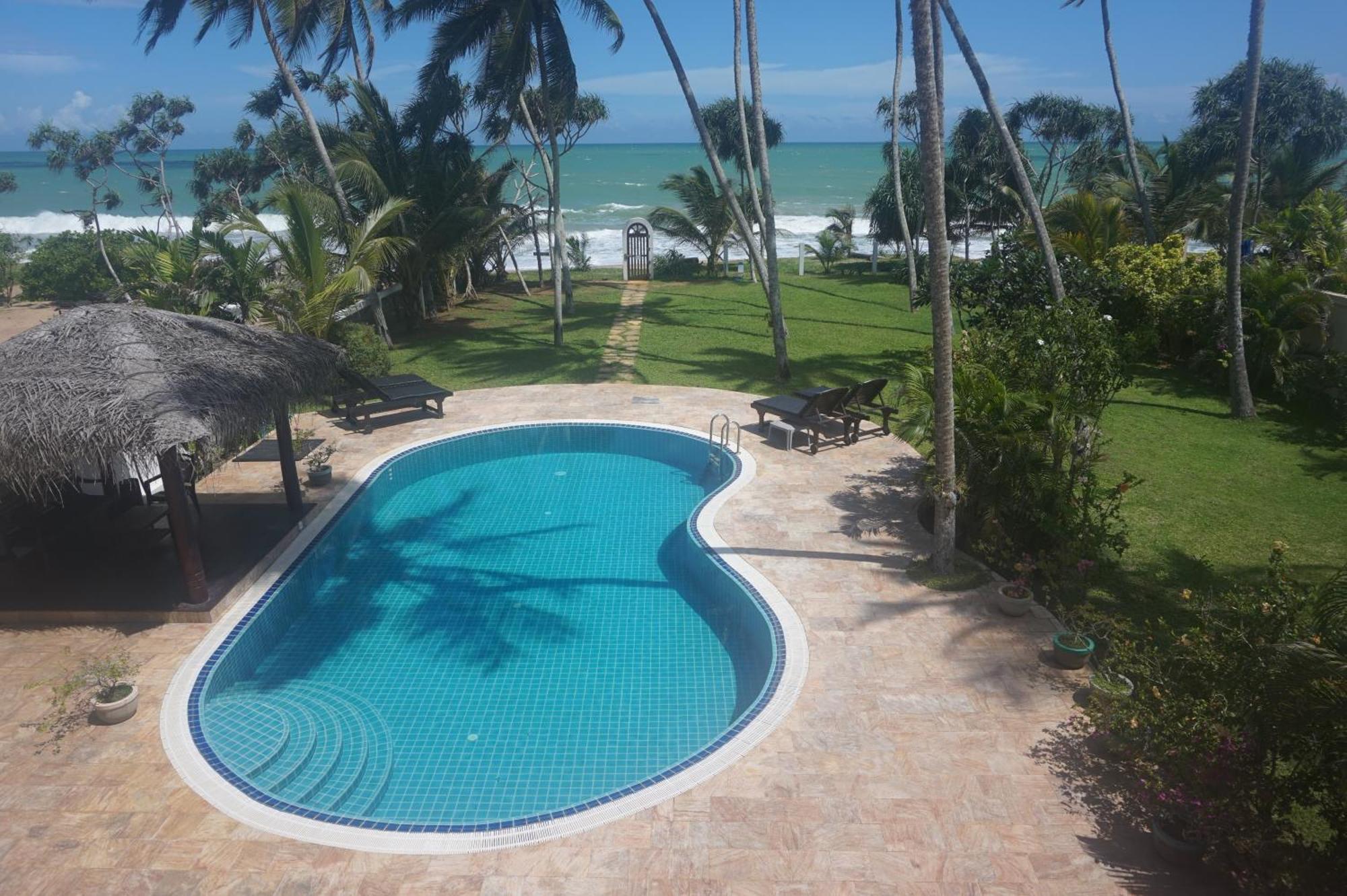 Lanka Beach Grand Villa Rekawa Kültér fotó