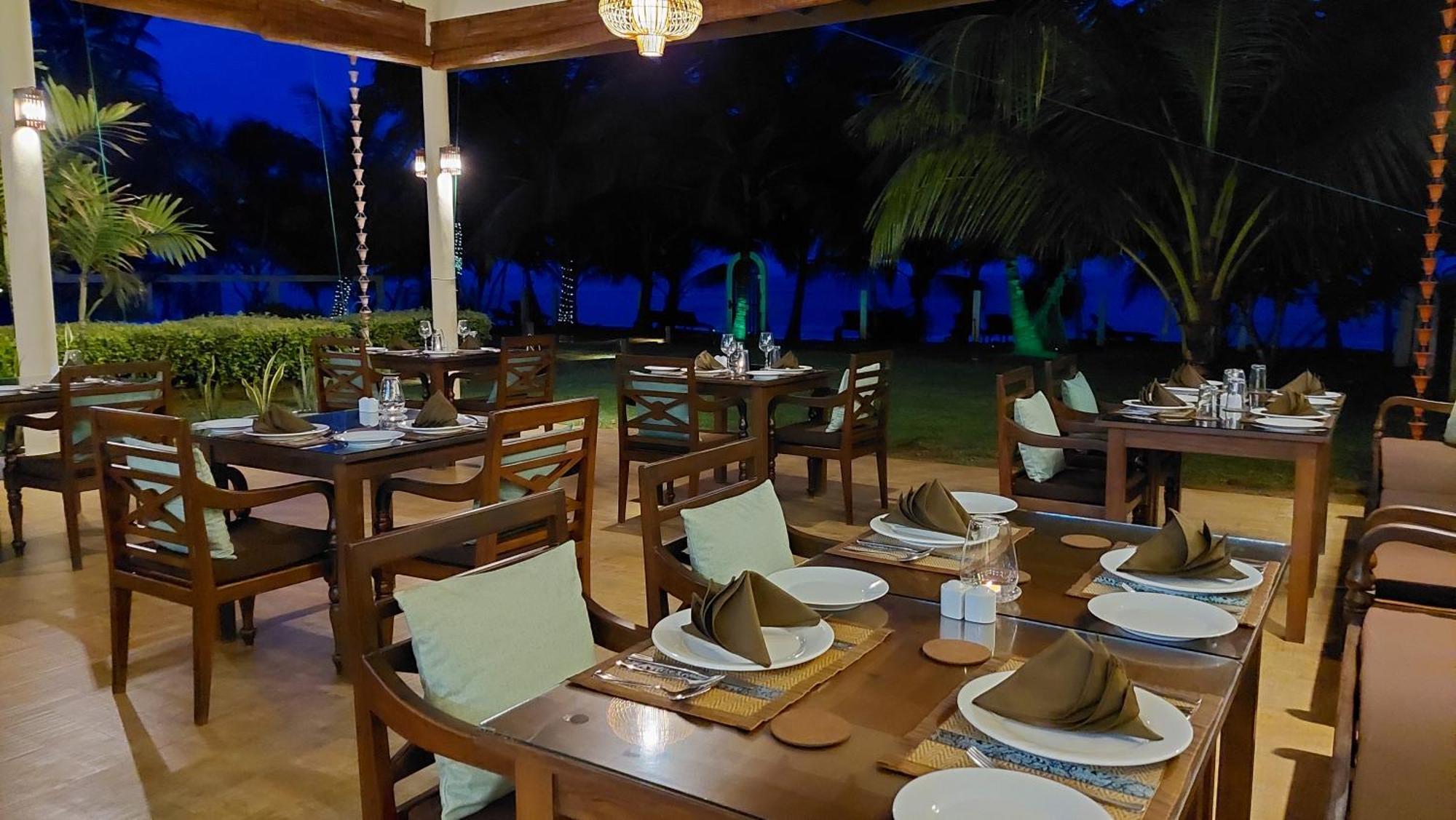Lanka Beach Grand Villa Rekawa Kültér fotó
