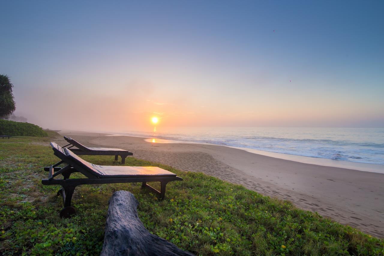 Lanka Beach Grand Villa Rekawa Kültér fotó